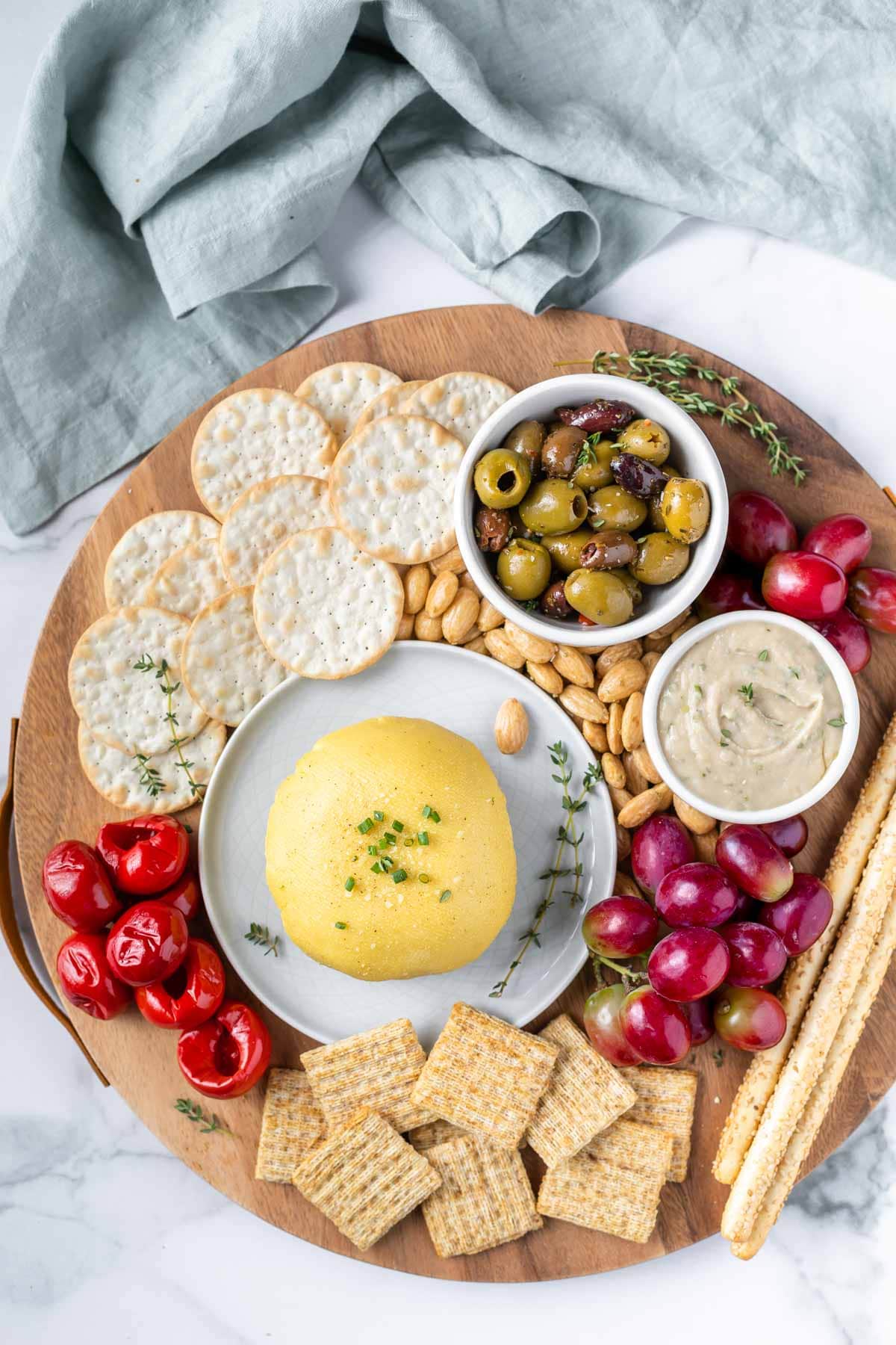 Easy Vegan Almond Cheese Ball: Your Dairy-Free Charcuterie Star